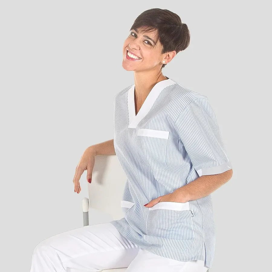 https://uniformesgarys.com/WebRoot/Store/Shops/UniformesGarys/60DC/4FEB/A47B/116C/6C90/0A6E/4002/2475/647000-4300-L.png