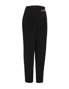 https://obrerol-monza.com/wp-content/uploads/2022/08/MONZA-4145-pantalon-camarera-negro-recepcion-vestir-5.jpg